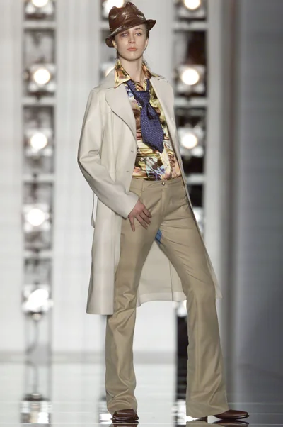 Look 25